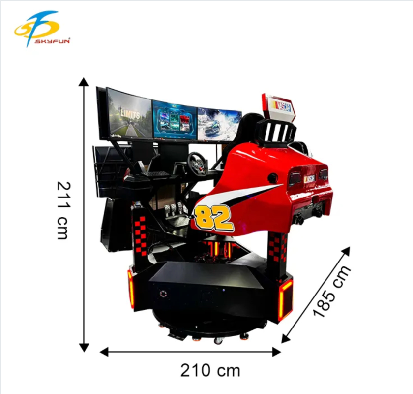 Borne d'arcade de course rouge à 3 écrans – Rotation à 360°, retour de force, audio 3D, taux de rafraîchissement élevé, simulateur de conduite VR immersif pour les centres de loisirs et les salles d'arcade